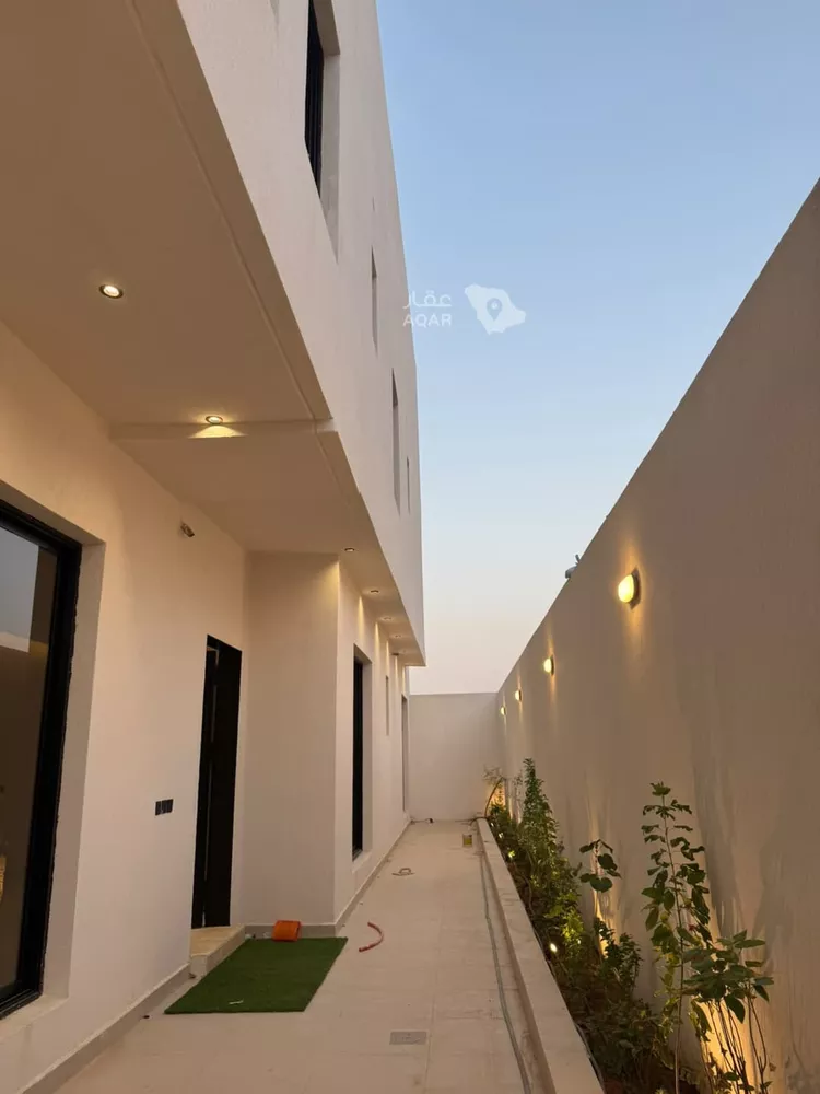 Floor for Sale in Riyadh Dahiat Namar 2