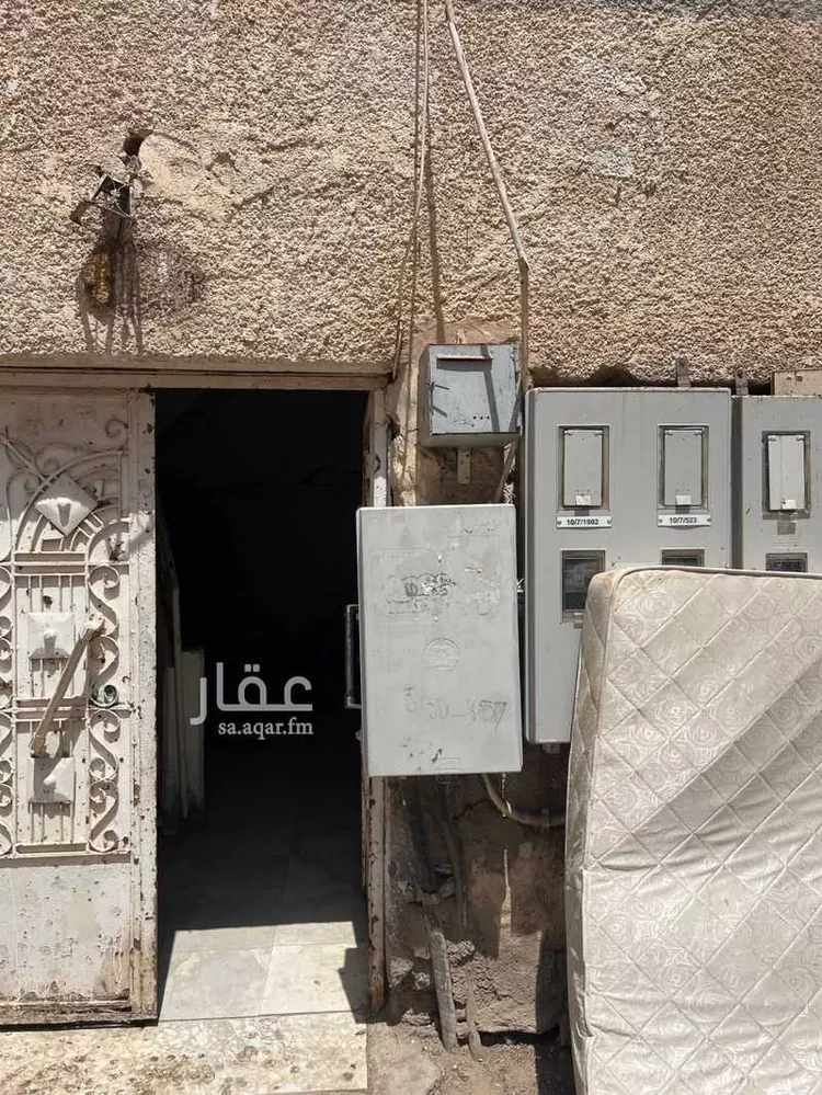 عمارة للبيع في شارع حفصة بنت طلق, حي السقيا, مدينة المدينة المنورة, منطقة المدينة المنورة صورة 3
