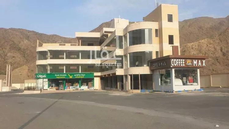 محل للإيجار في شارع عقبة ضلع ، كثم ، منطقة عسير صورة 3