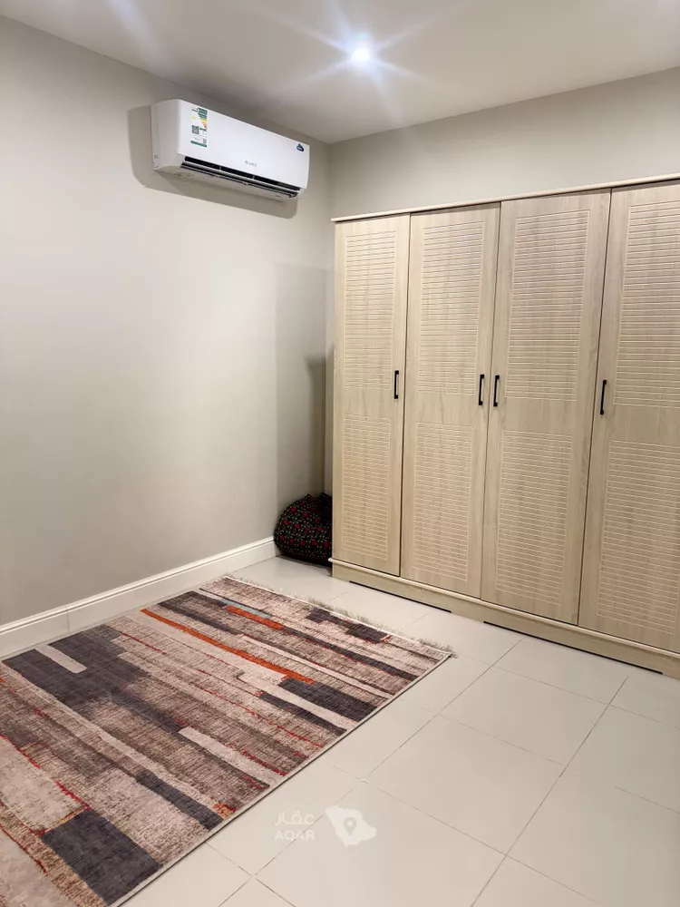 شقة للبيع في شارع عشيرة ، حي بدر ، الرياض ، منطقة الرياض 8