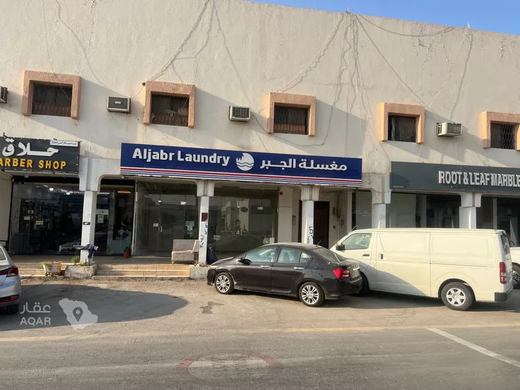محل للإيجار في شارع عبدالله ابن سعود, حي الفيصلية, مدينة الدرعية, منطقة الرياض صورة 2
