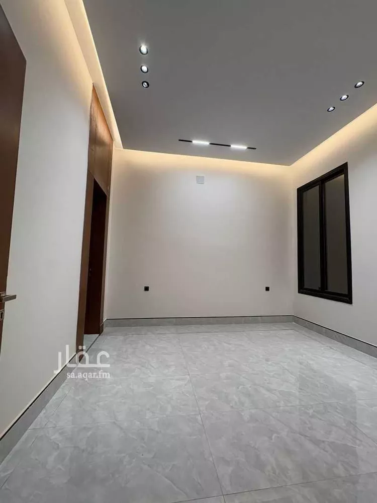 Floor for Sale in Riyadh Ar Rimal 6
