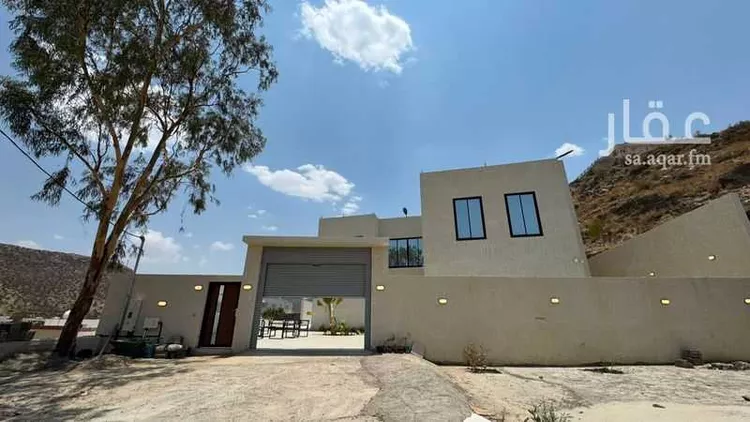 فيلا للإيجار في شارع طريق الجنوب, حي المروج, مدينة الباحة, منطقة الباحة