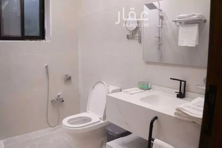 فيلا للإيجار في شارع طريق الجنوب, حي المروج, مدينة الباحة, منطقة الباحة 15