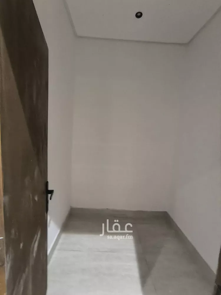 دور للبيع في شارع يوسف السويدي, حي طويق, مدينة الرياض, منطقة الرياض 6