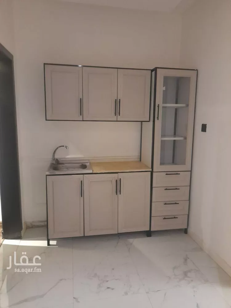 شقة للإيجار في شارع خالد بن الوليد الفرعي, حي غرناطة, مدينة الرياض, منطقة الرياض