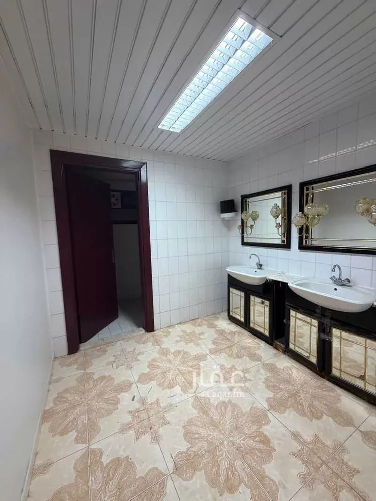 Floor for Rent in Riyadh Dhahrat Al Badi'ah صورة 3