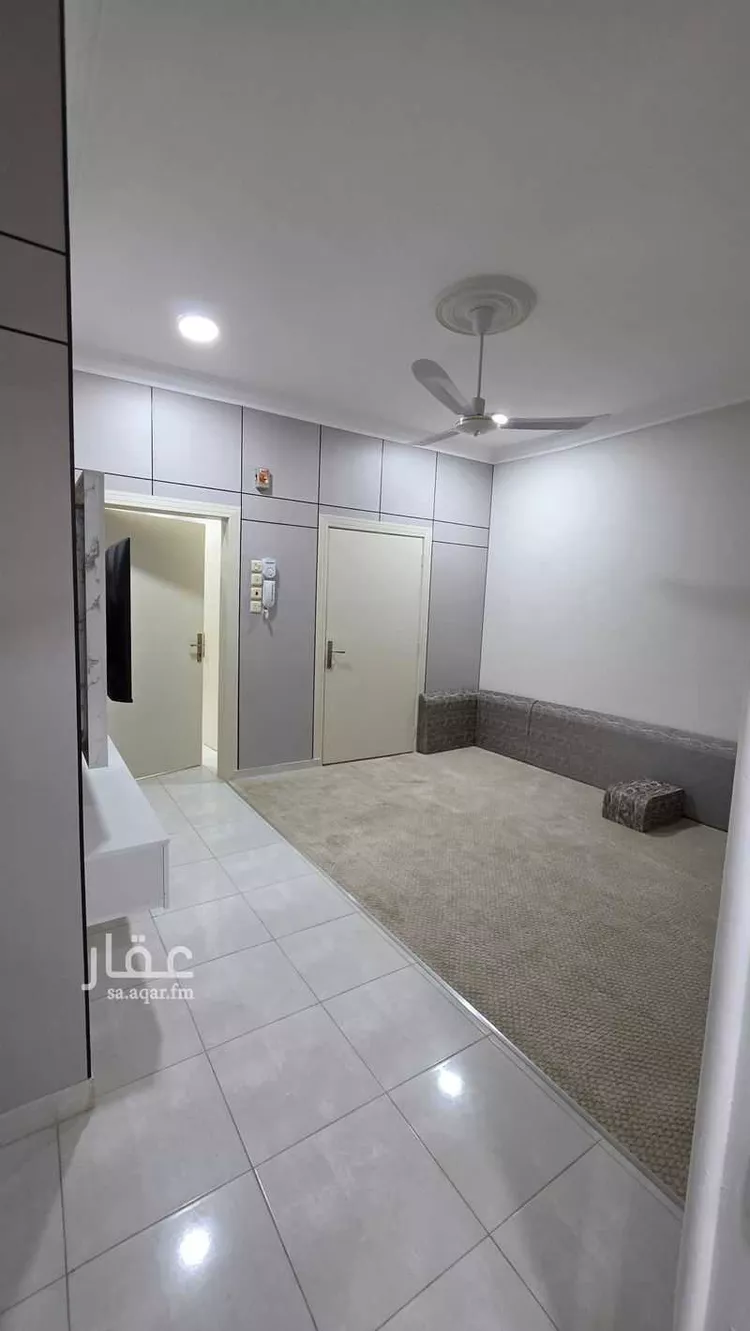 شقة للبيع في شارع صالح بن عباس ، حي مطار حائل الاقليمي ، حائل ، منطقة حائل 8
