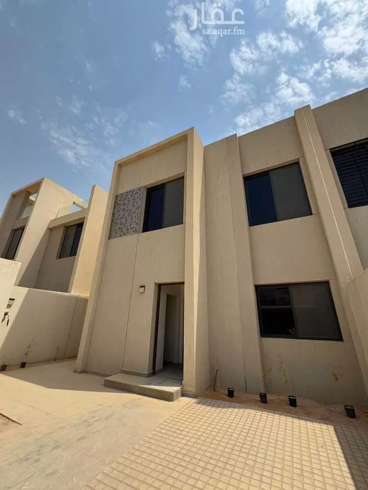 فيلا للإيجار في شارع خالد بن يزيد حارثه, حي مطار الملك خالد الدولي, مدينة الرياض, منطقة الرياض 6