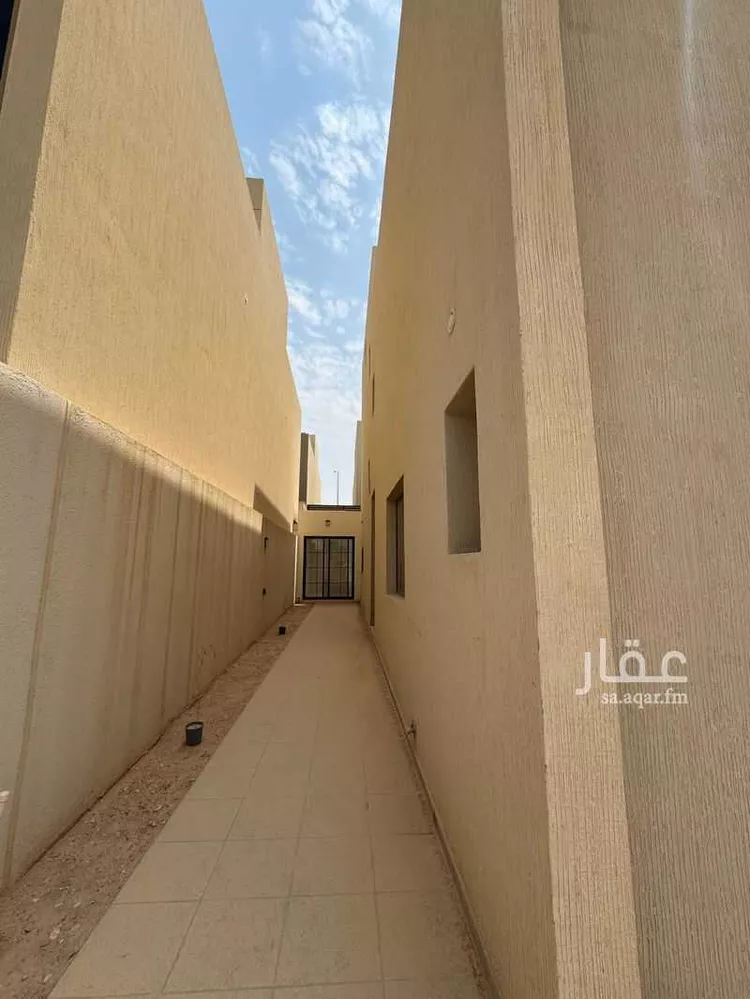 فيلا للإيجار في شارع خالد بن يزيد حارثه, حي مطار الملك خالد الدولي, مدينة الرياض, منطقة الرياض صورة 3