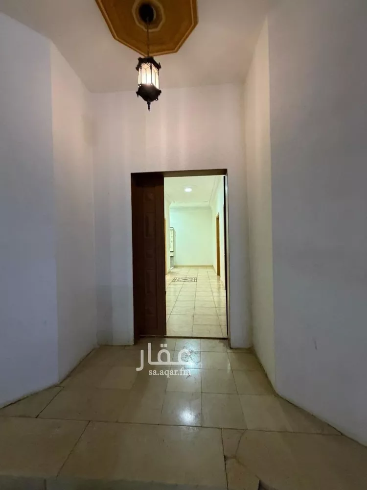 فيلا للبيع في شارع المنقلة, حي اليرموك, مدينة الرياض, منطقة الرياض صورة 2