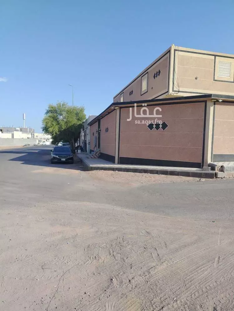 بيت للبيع في شارع قيس ابن تميم الطائي ، حي المنطقة الصناعية ، المدينة المنورة ، منطقة المدينة المنورة صورة 2
