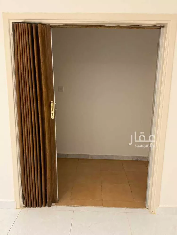 Floor for Rent in Riyadh Al Olaya 23