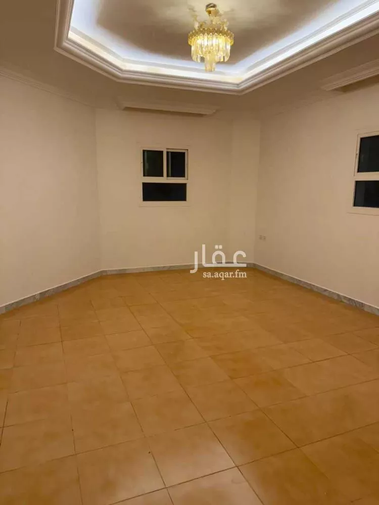 Floor for Rent in Riyadh Al Olaya 25