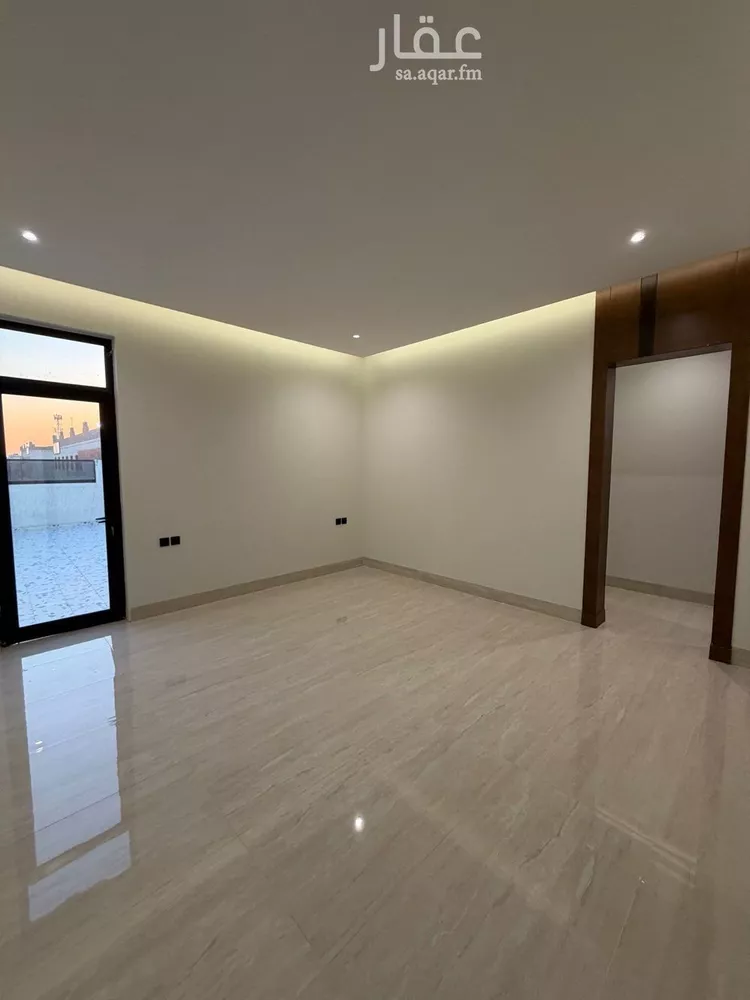 Villa for Sale in Riyadh Al Mahdiyah 15