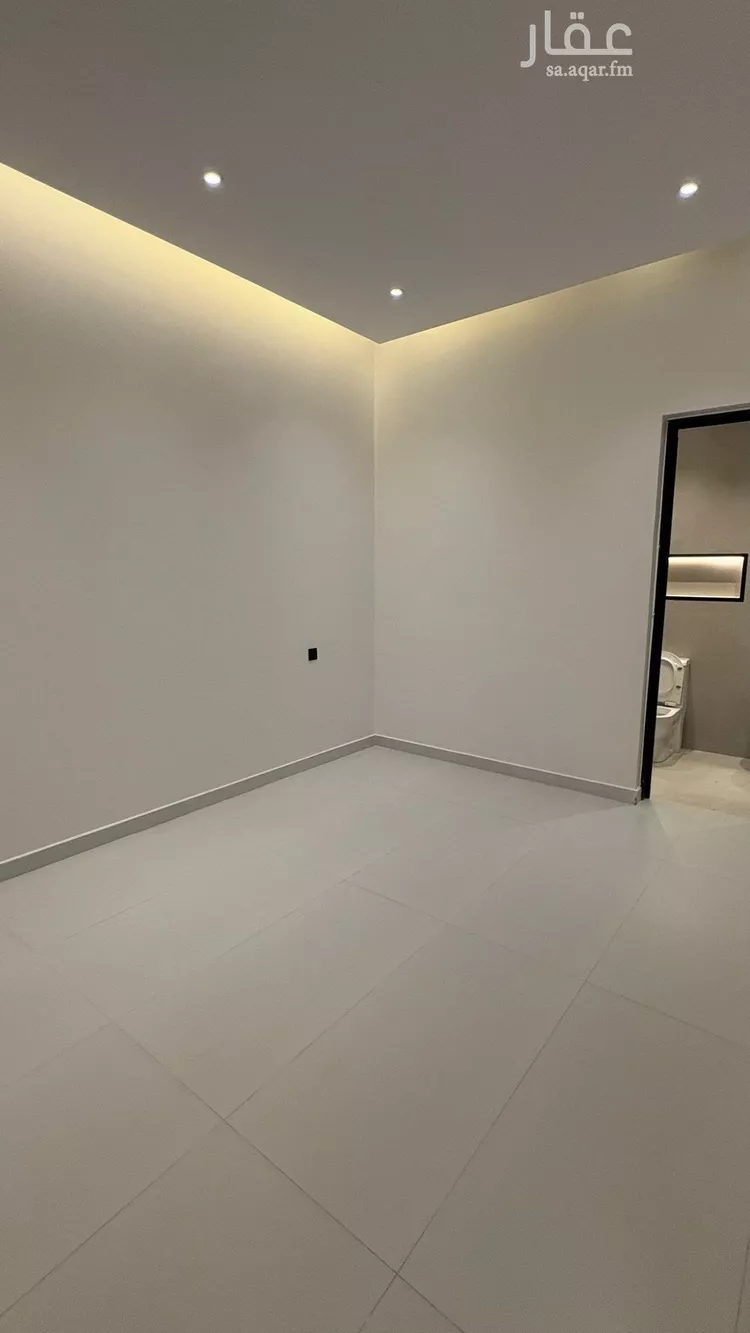 فيلا للبيع في شارع عبدالجبار بن الورد, حي المهدية, مدينة الرياض, منطقة الرياض 18