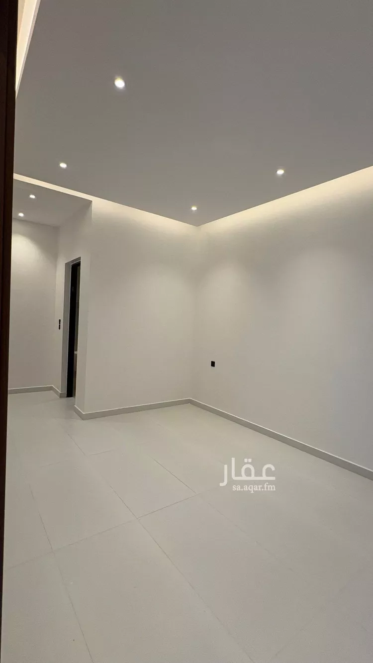 فيلا للبيع في شارع عبدالجبار بن الورد, حي المهدية, مدينة الرياض, منطقة الرياض 15