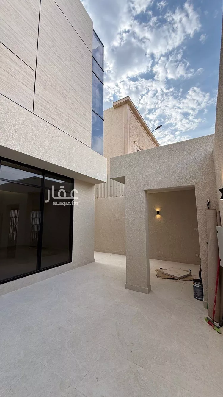 فيلا للبيع في شارع عبدالجبار بن الورد, حي المهدية, مدينة الرياض, منطقة الرياض 6