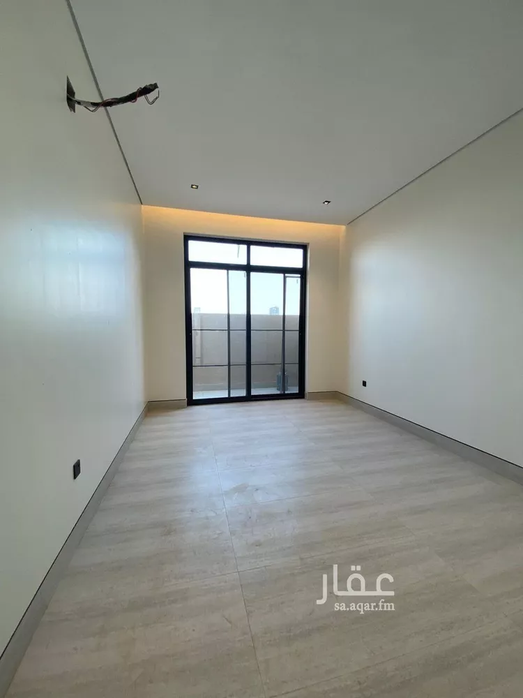 فيلا للبيع في شارع عبدالجبار بن الورد, حي المهدية, مدينة الرياض, منطقة الرياض 24