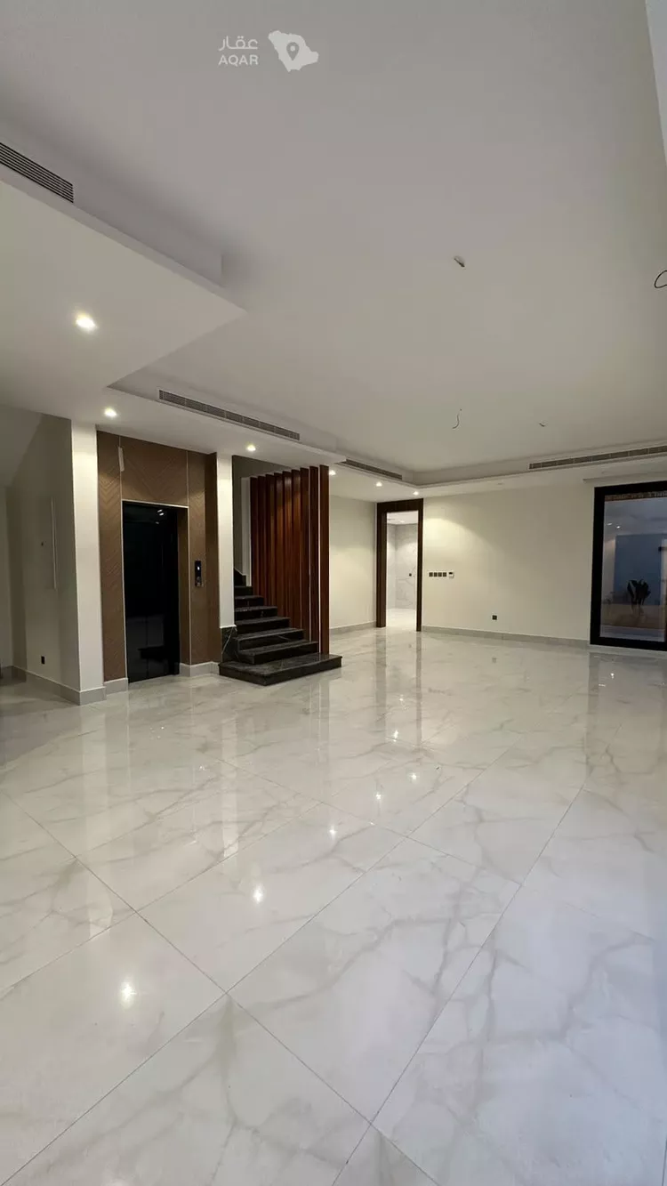 Villa for Sale in Riyadh Al Mahdiyah 3