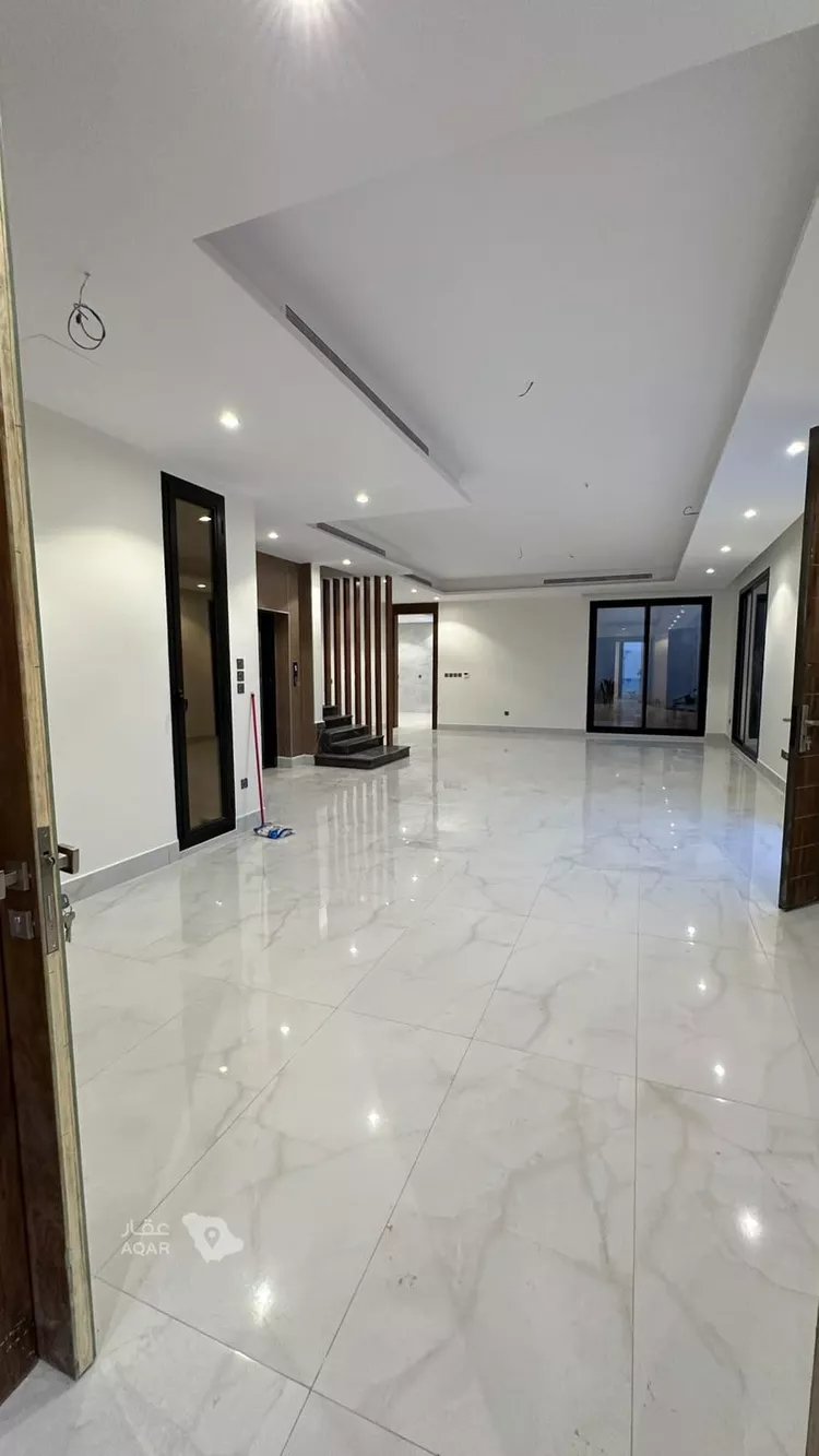 Villa for Sale in Riyadh Al Mahdiyah 2