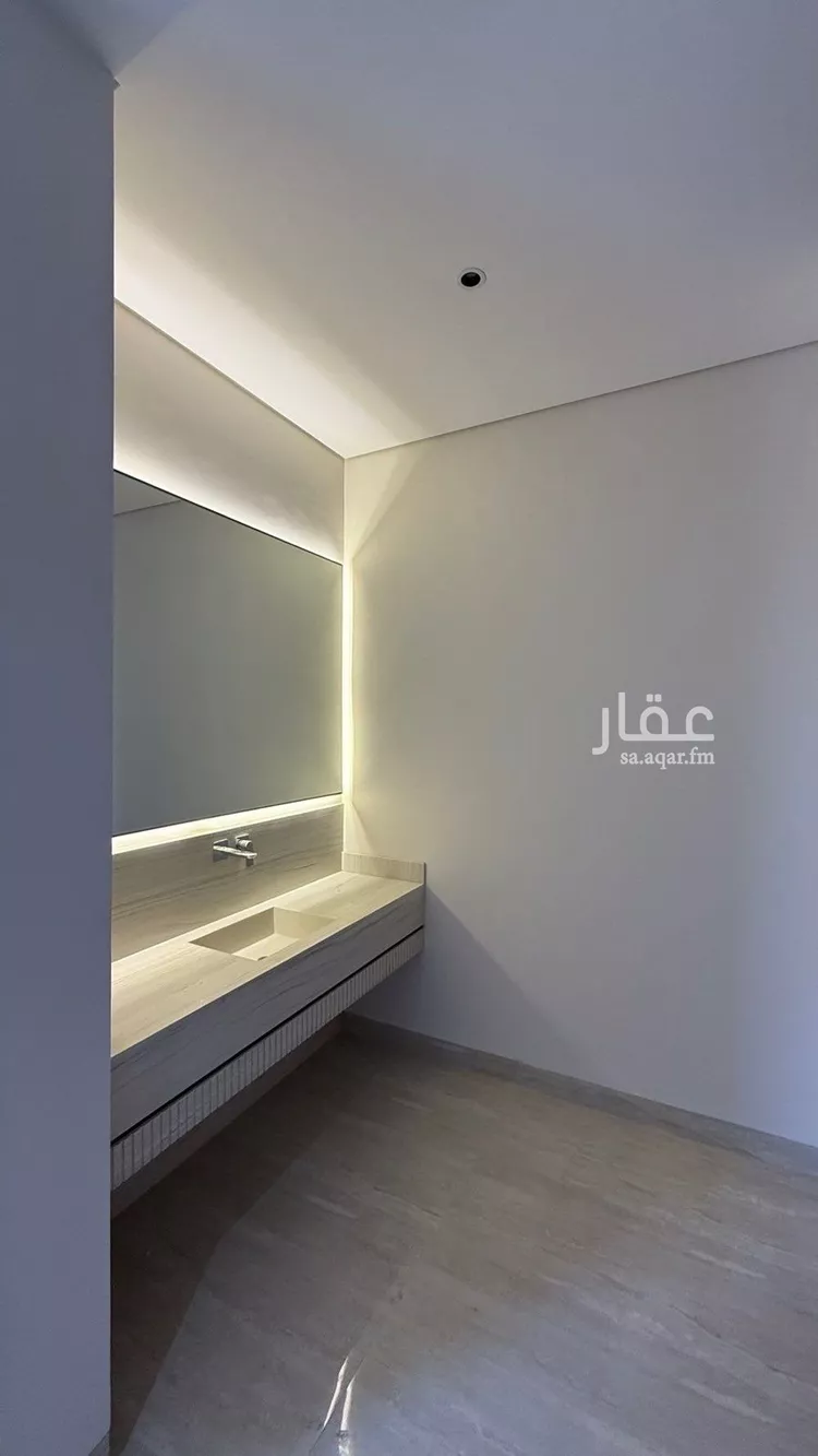 فيلا للبيع في شارع عبدالجبار بن الورد, حي المهدية, مدينة الرياض, منطقة الرياض 16