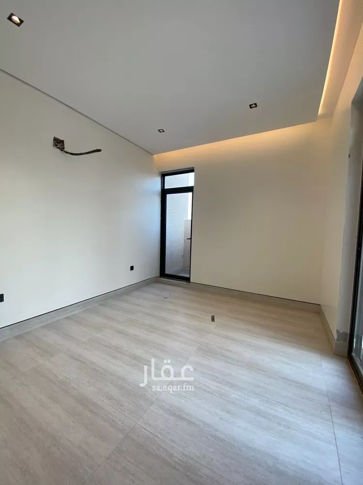 فيلا للبيع في شارع عبدالجبار بن الورد, حي المهدية, مدينة الرياض, منطقة الرياض 28