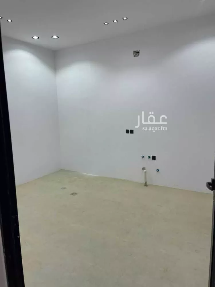 فيلا للإيجار في شارع طريق الثمامة, حي الرمال, مدينة الرياض, منطقة الرياض 8