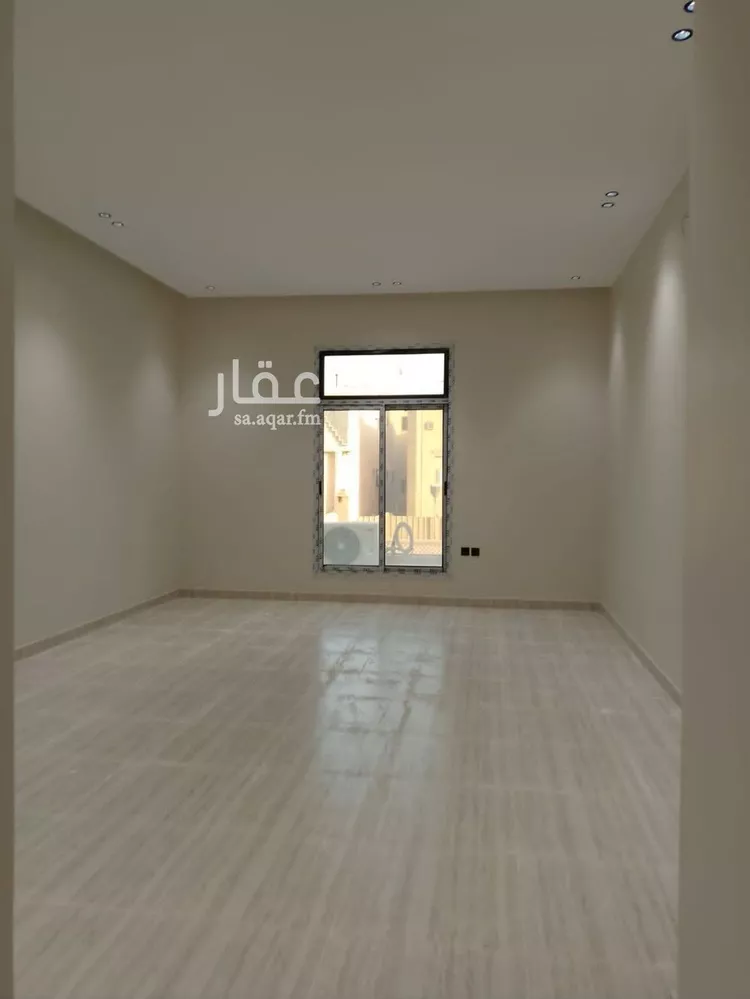 فيلا للإيجار في شارع أبي الحسن بن الصباغ, حي المعيزيلة, مدينة الرياض, منطقة الرياض 3