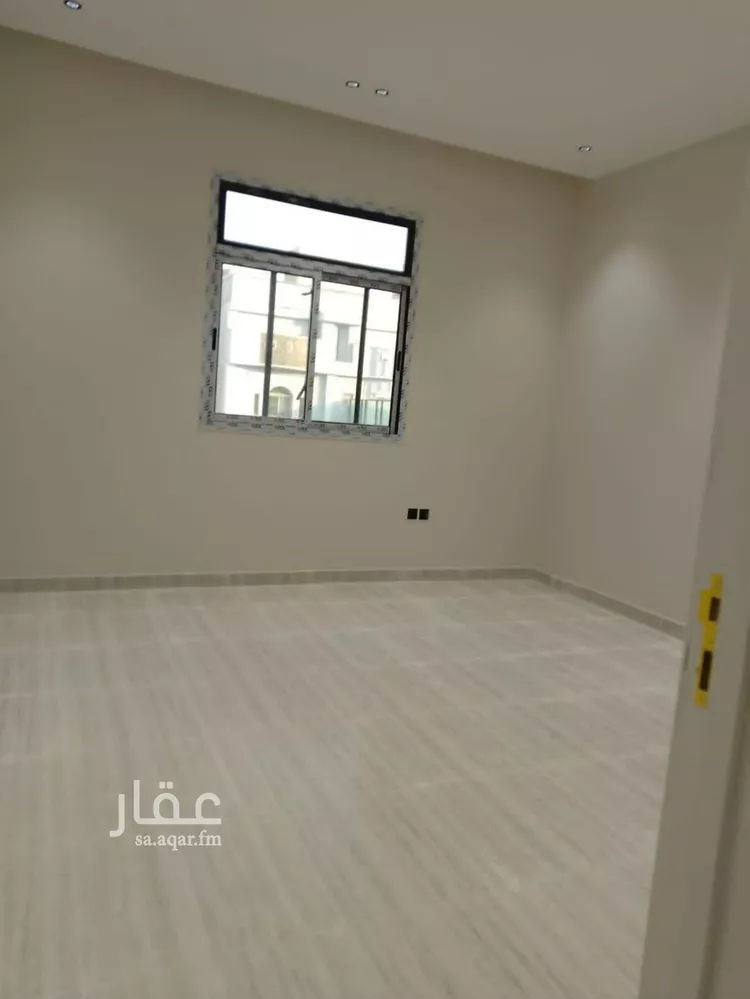 فيلا للإيجار في شارع أبي الحسن بن الصباغ, حي المعيزيلة, مدينة الرياض, منطقة الرياض 13
