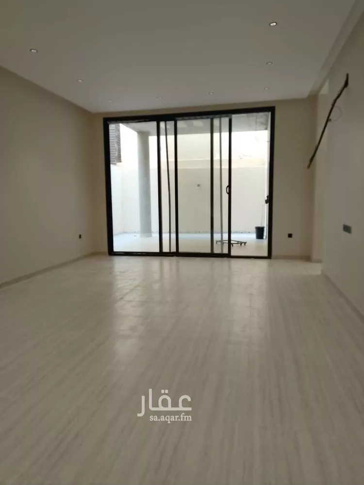 فيلا للإيجار في شارع أبي الحسن بن الصباغ, حي المعيزيلة, مدينة الرياض, منطقة الرياض