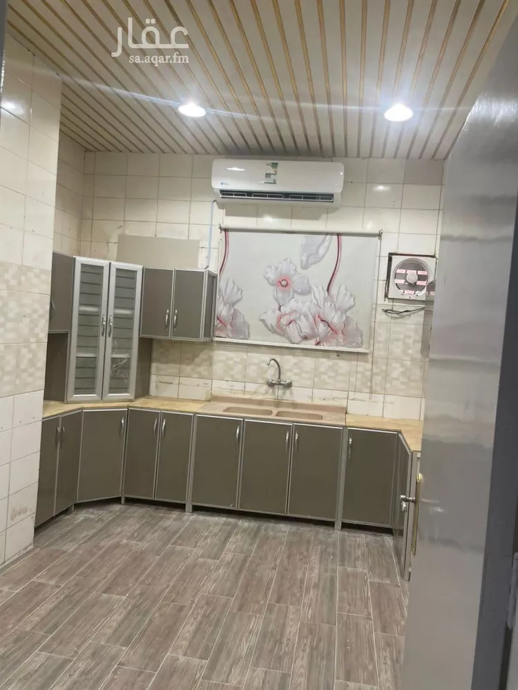شقة للإيجار في شارع عبدالله بن الزبير, حي العريجاء الغربي, مدينة الرياض, منطقة الرياض صورة 3
