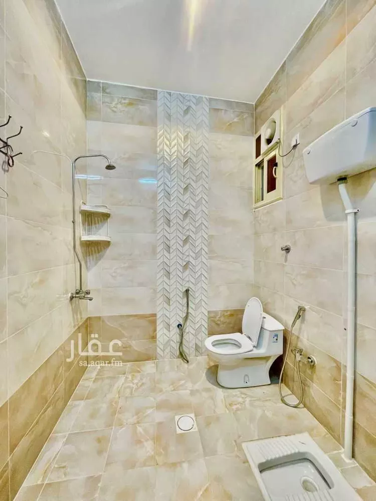 عمارة للإيجار في شارع إبراهيم بن السيد البصري, حي الزهور, مدينة أبها, منطقة عسير صورة 4