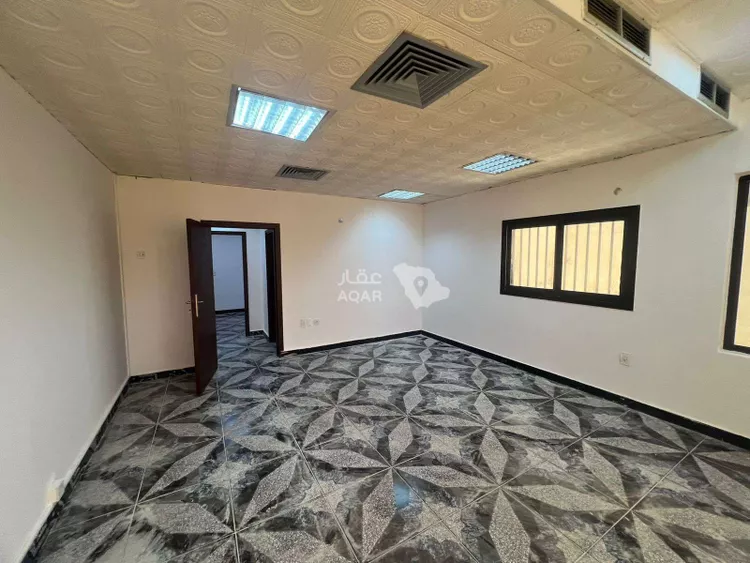 عمارة للبيع في شارع سعد بن سويد, حي المزروعية, مدينة الدمام, المنطقة الشرقية 6
