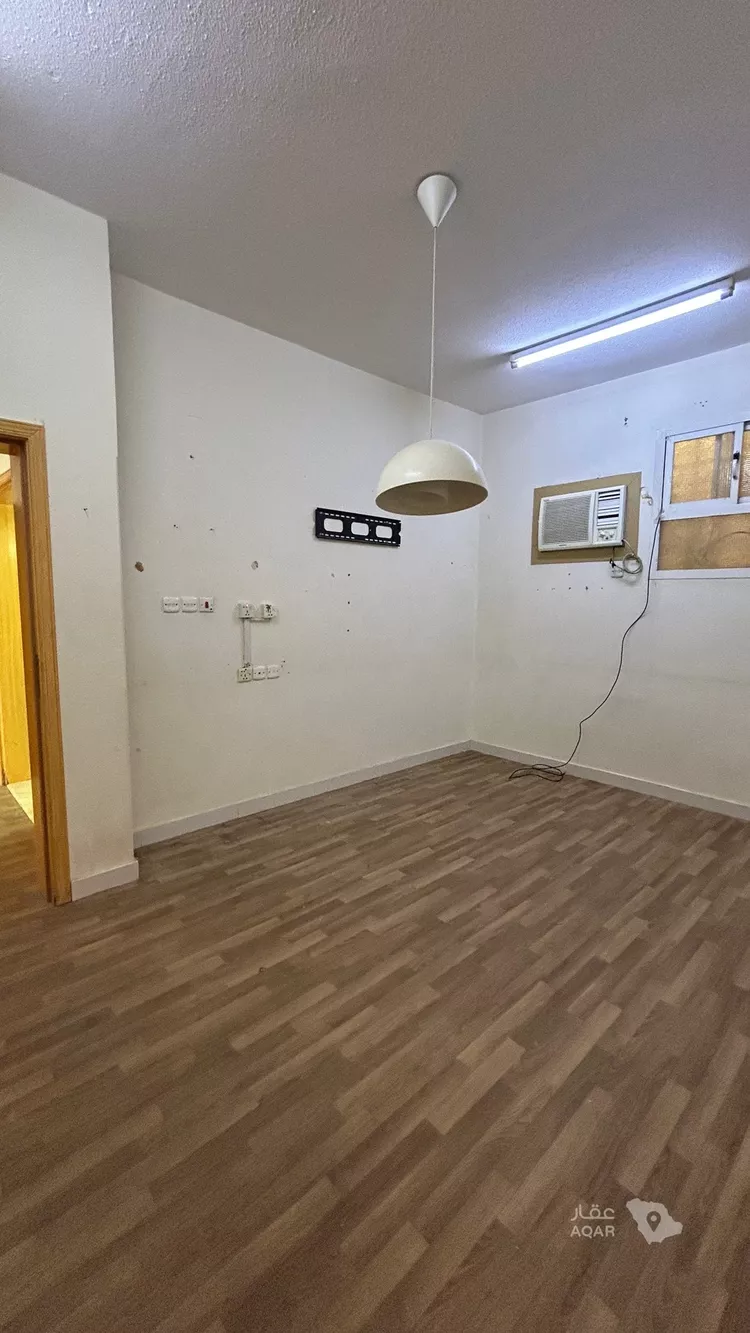 شقة للإيجار في شارع ابن الحوازي, حي إشبيلية, مدينة الرياض, منطقة الرياض 6