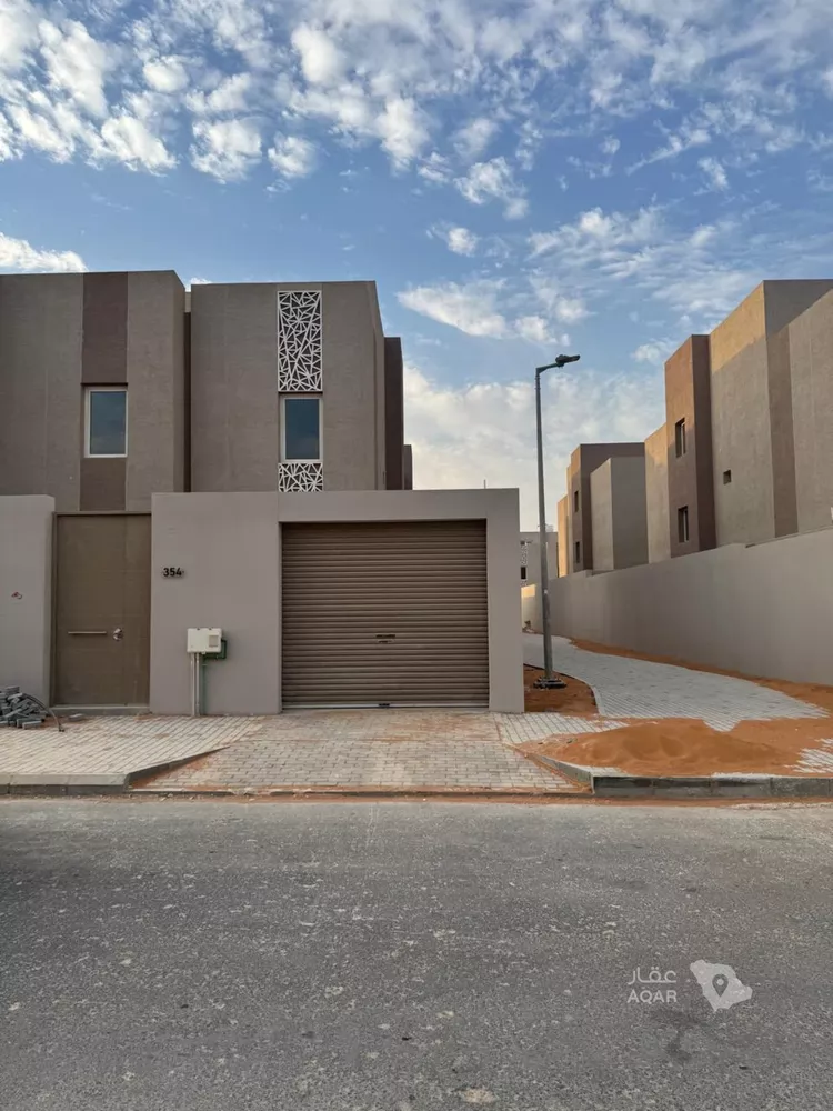فيلا للإيجار في شارع السوري, حي مطار الملك خالد الدولي, مدينة الرياض, منطقة الرياض