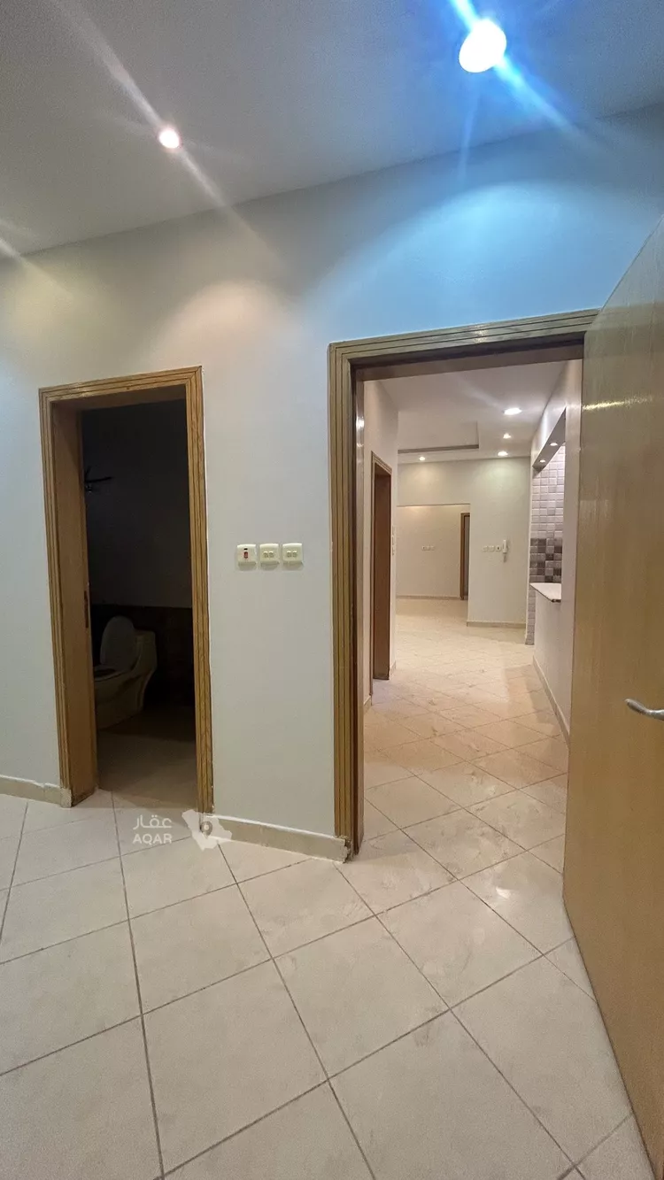 Floor for Rent in Riyadh Al Arid 10
