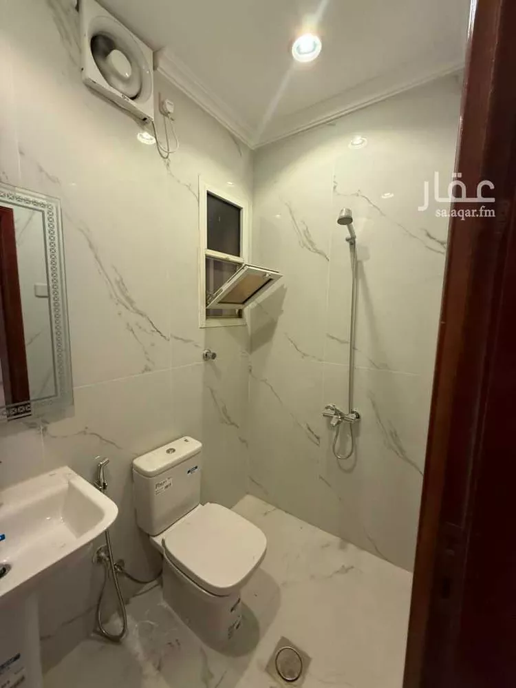 Room for Rent in Medina Al Qaswa صورة 3