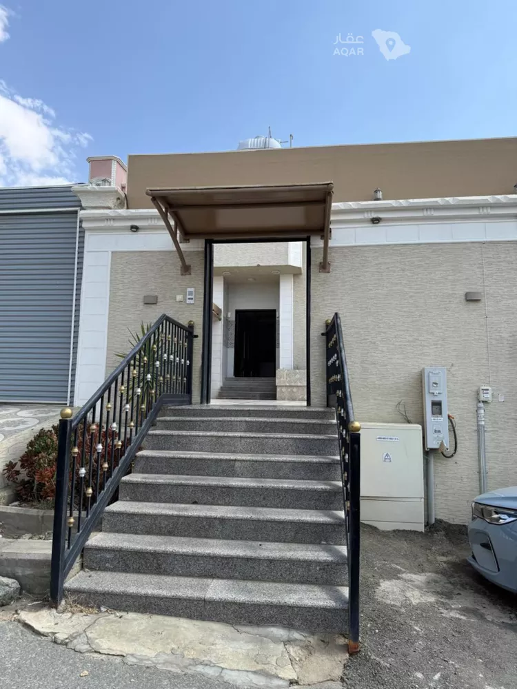 Floor for Sale in Khamis Mushait Al Mamurah 8