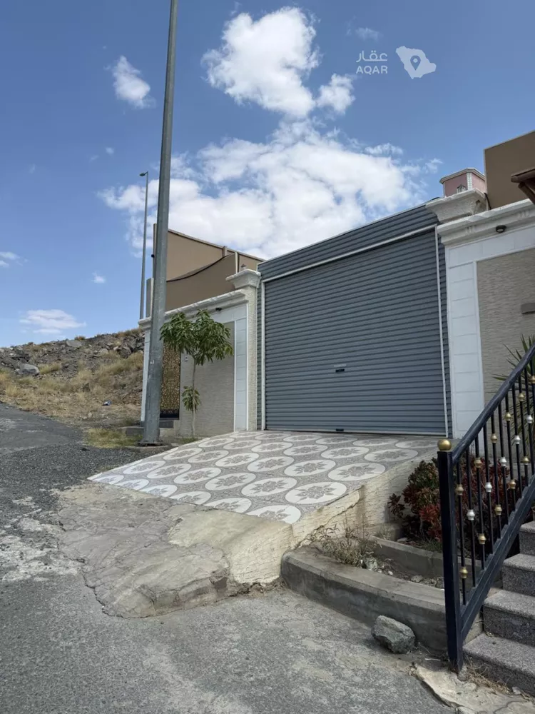 Floor for Sale in Khamis Mushait Al Mamurah 7