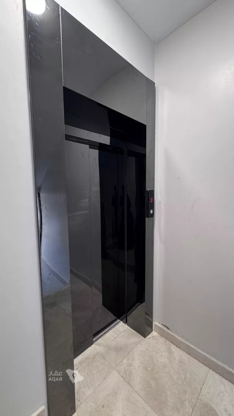 Floor for Sale in Riyadh An Nahdah صورة 3