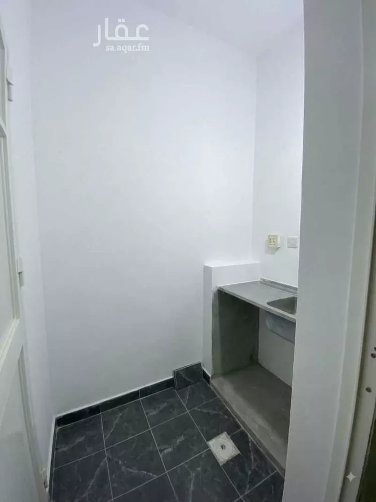 عمارة للإيجار في شارع زيد بن سهل, حي الصفاة, مدينة الجبيل, المنطقة الشرقية صورة 3