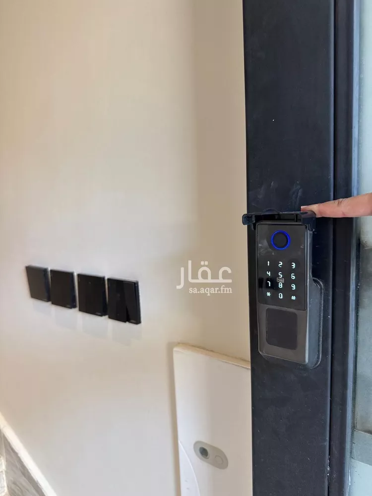 دور للبيع في شارع الطوق, حي الإزدهار, مدينة الرياض, منطقة الرياض صورة 4