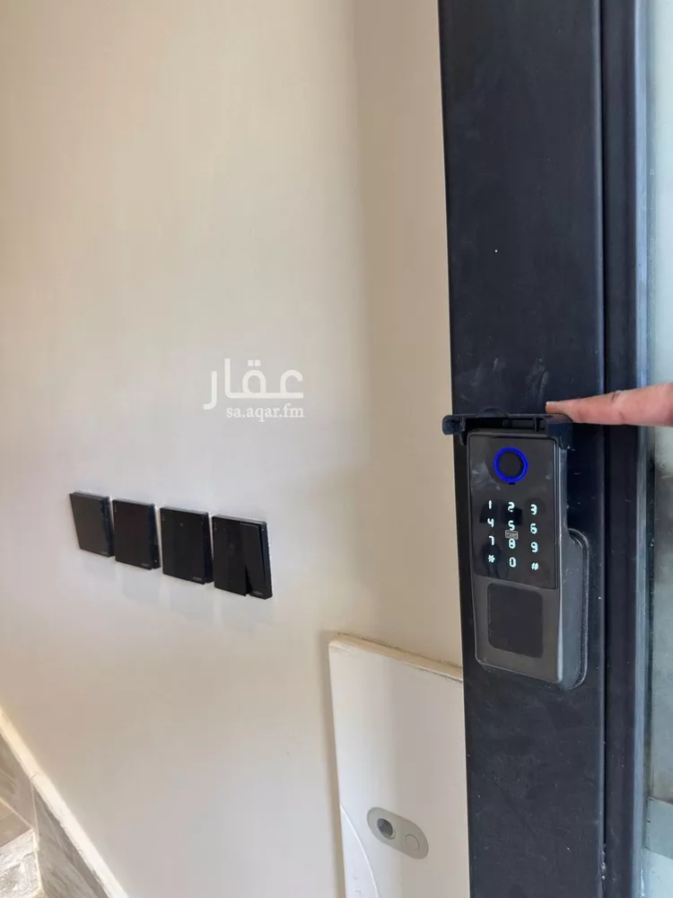 دور للبيع في شارع الطوق, حي الإزدهار, مدينة الرياض, منطقة الرياض صورة 4