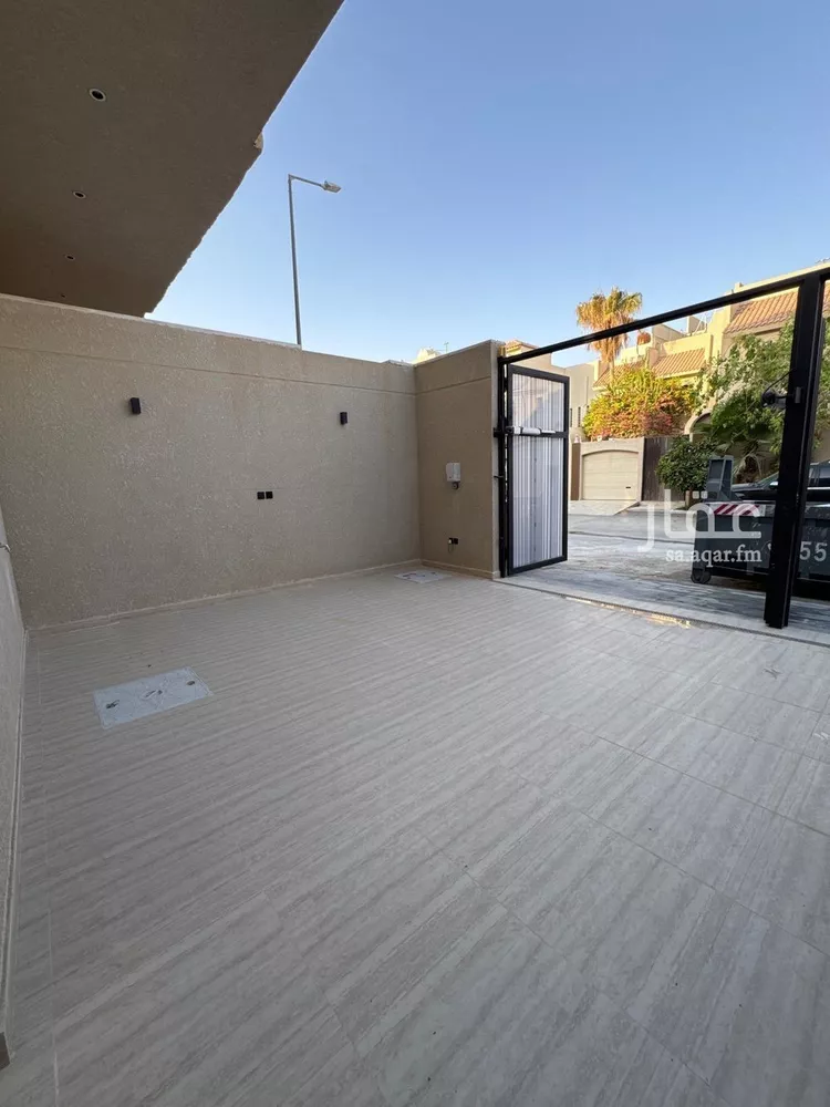 دور للبيع في شارع الطوق, حي الإزدهار, مدينة الرياض, منطقة الرياض صورة 3