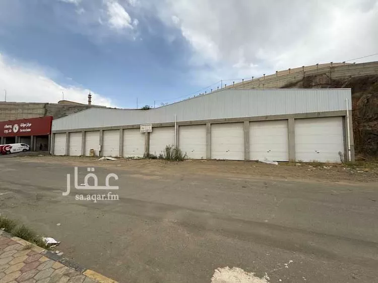 مستودع للإيجار في شارع 36 النعمان, حي النعمان, مدينة أبها, منطقة عسير