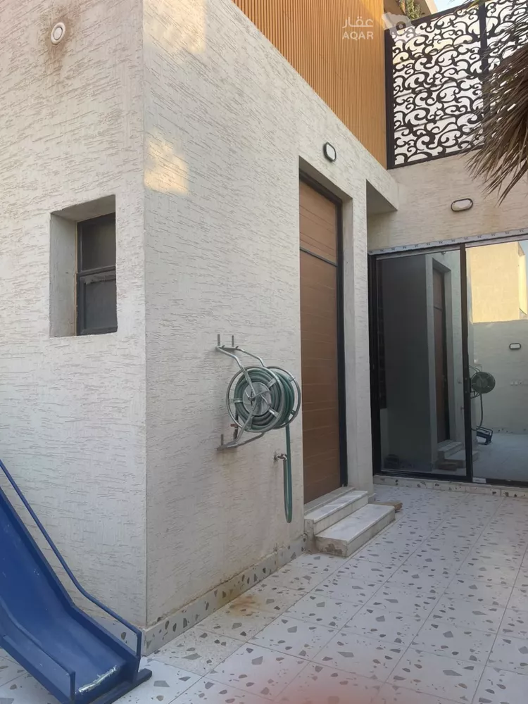 Villa for Sale in Riyadh Al Mahdiyah صورة 3