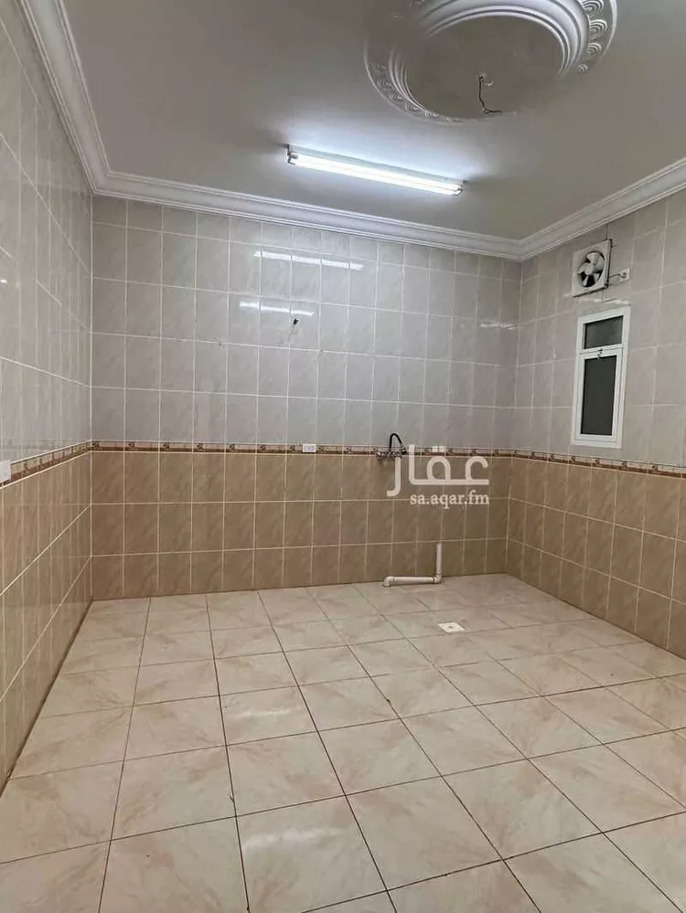 شقة للإيجار في شارع محمد الدمشقي, حي القمرية, مدينة الطائف, منطقة مكة المكرمة صورة 2