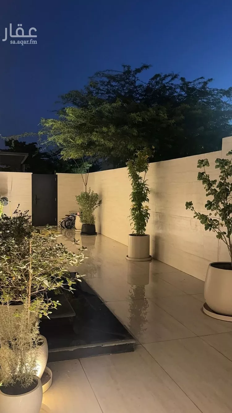 Villa for Sale in Riyadh King Khalid International Airport