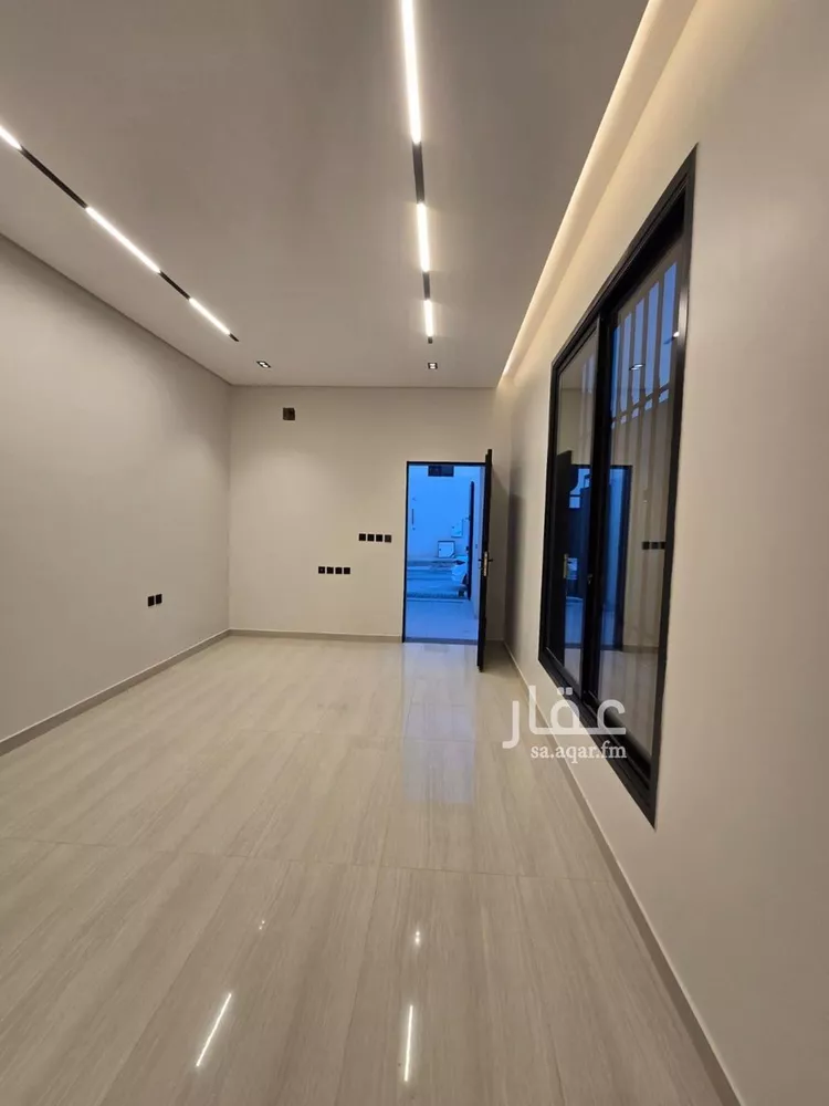 دور للبيع في شارع إسماعيل القيسي, حي عكاظ, مدينة الرياض, منطقة الرياض 7